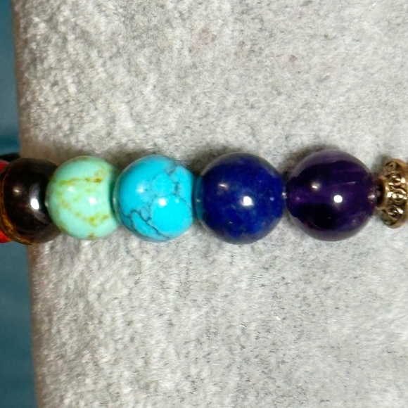 Multicolor 7 stone chakra stretchy bracelet w/black lava stones - Picture 7 of 16